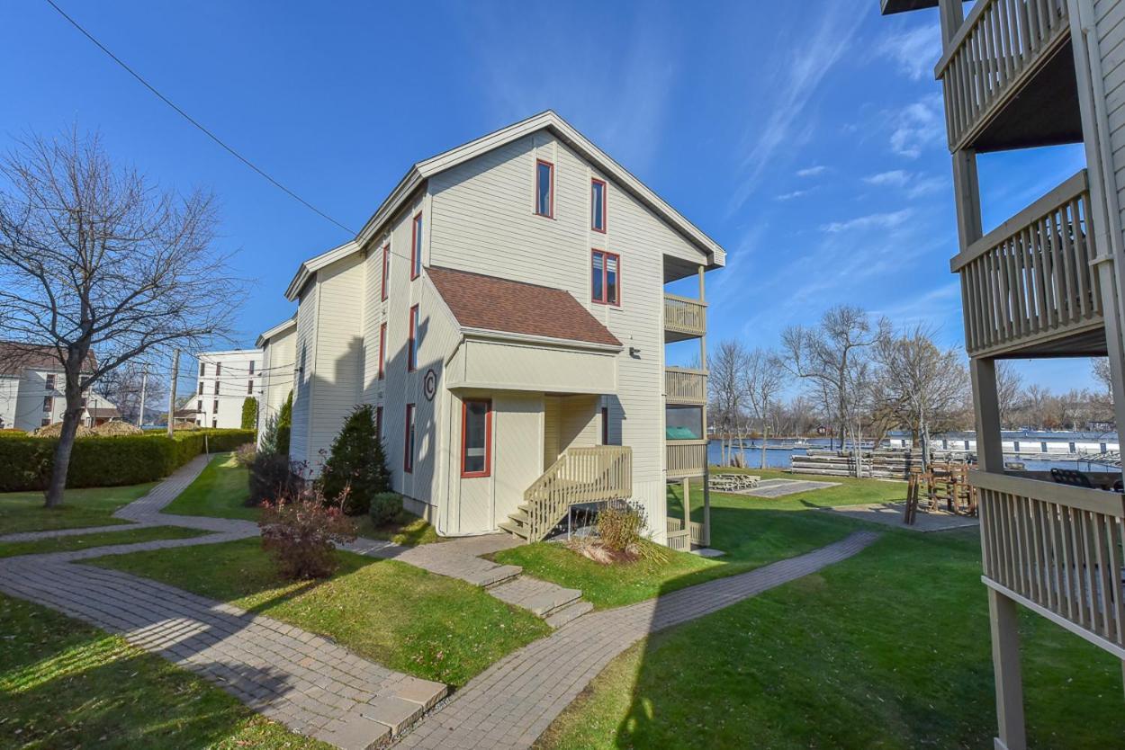 Magog Waterfront Condo Esterno foto
